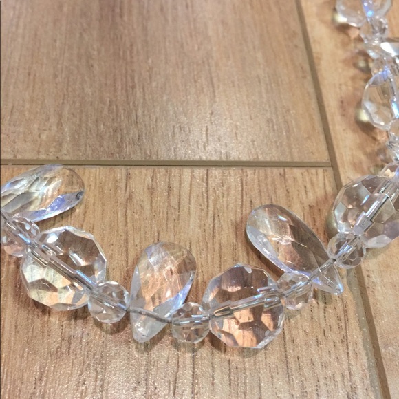 Crystal cut bead necklace - Picture 3 of 3